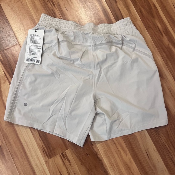 Large men’s lululemon Pacebreaker shorts with liner. 7” inseam. - Picture 2 of 3